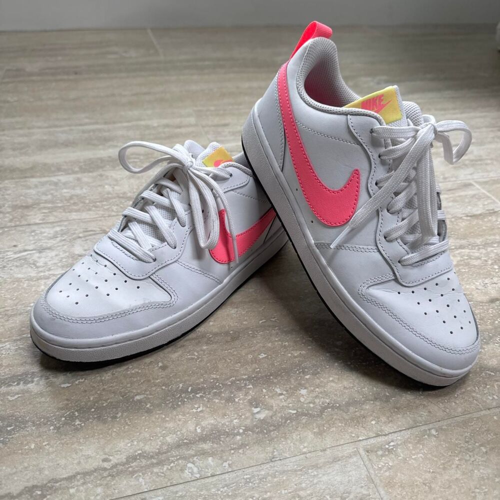 Nike  pink and yellow Trainers